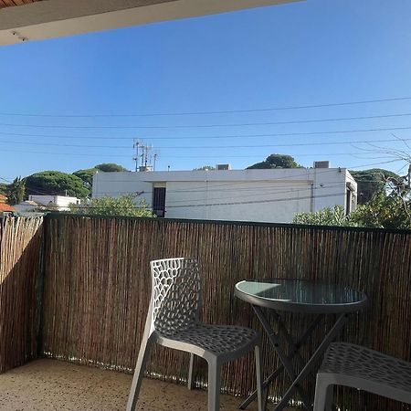 Plage A 400 M Studio Tout Confort Terrasse Clim Parking Hyères Eksteriør bilde