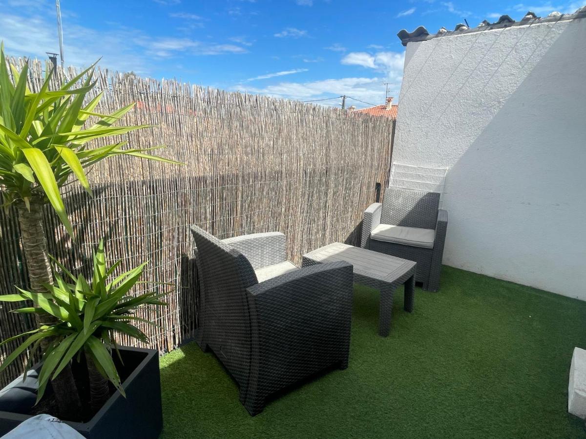 Plage A 400 M Studio Tout Confort Terrasse Clim Parking Hyères Eksteriør bilde
