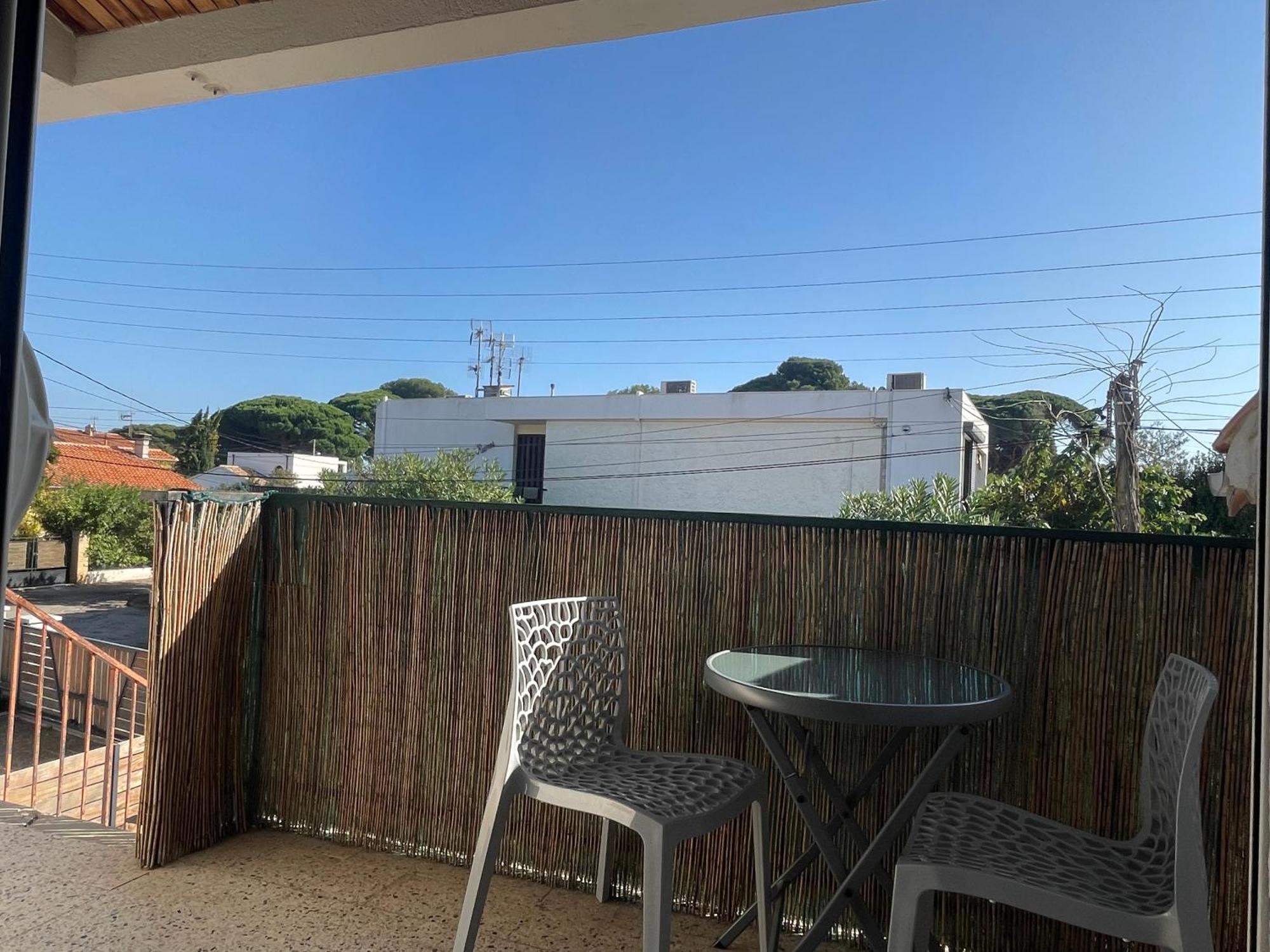 Plage A 400 M Studio Tout Confort Terrasse Clim Parking Hyères Eksteriør bilde