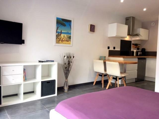 Plage A 400 M Studio Tout Confort Terrasse Clim Parking Hyères Eksteriør bilde